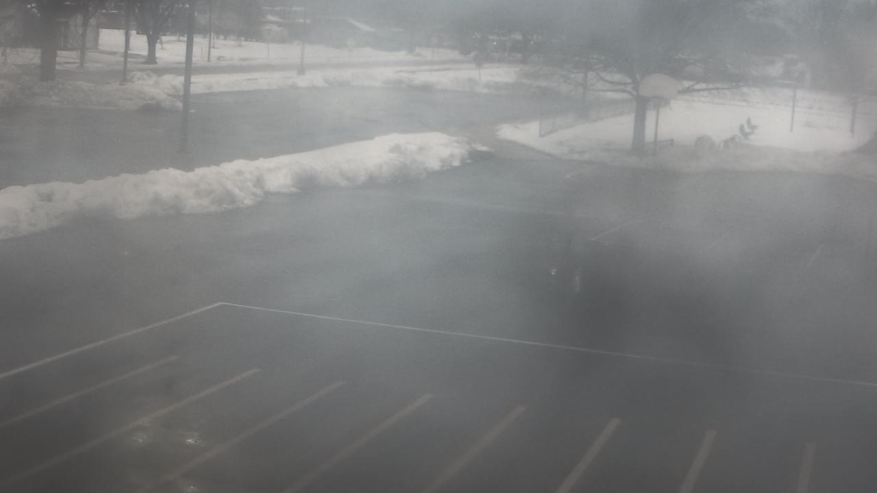 Thumbnail for current weather camera view from Terrace Elementary School in Des Plaines, Illinois