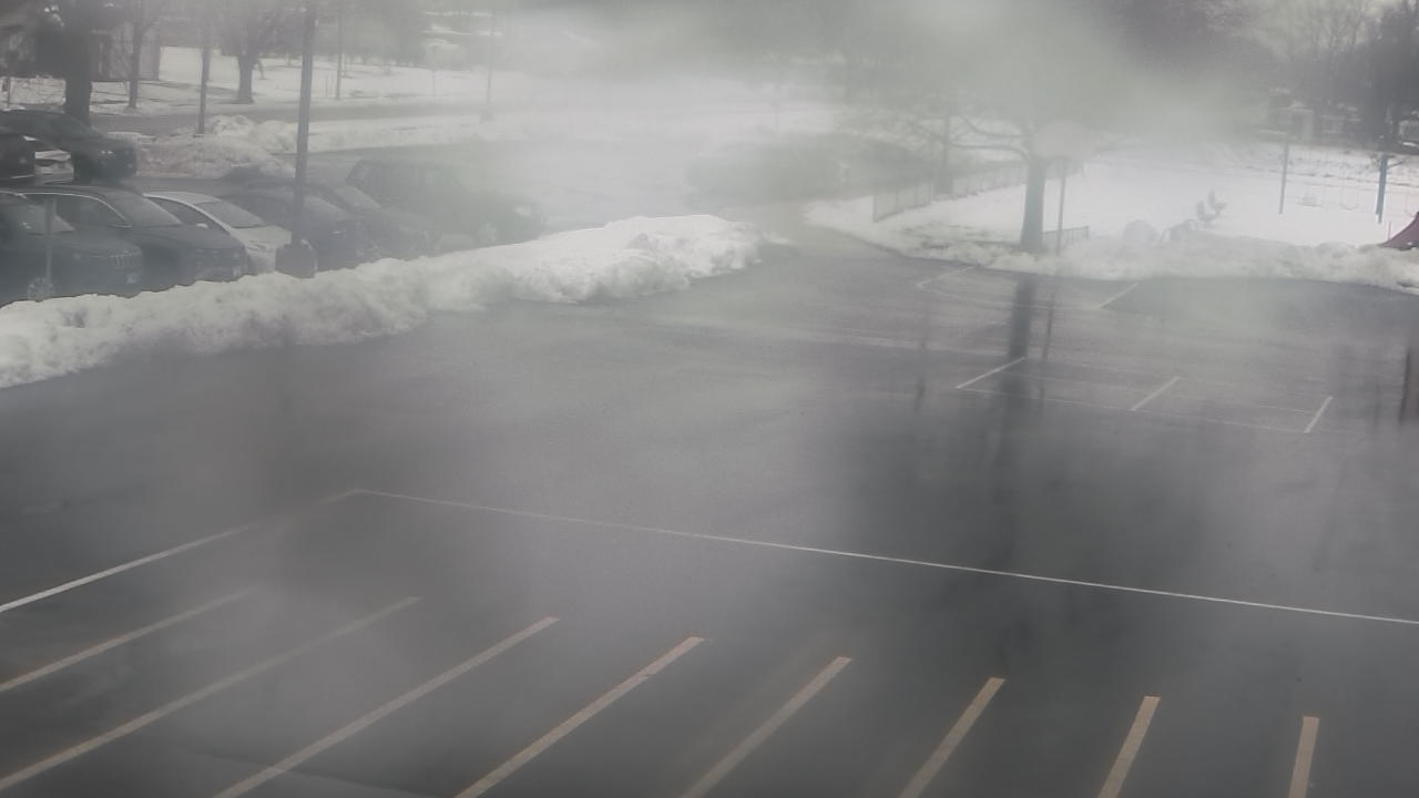 Thumbnail for current weather camera view from Terrace Elementary School in Des Plaines, Illinois