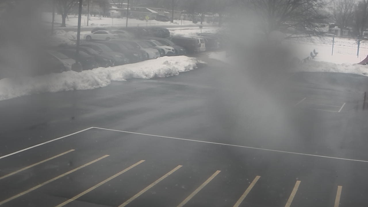 Thumbnail for current weather camera view from Terrace Elementary School in Des Plaines, Illinois