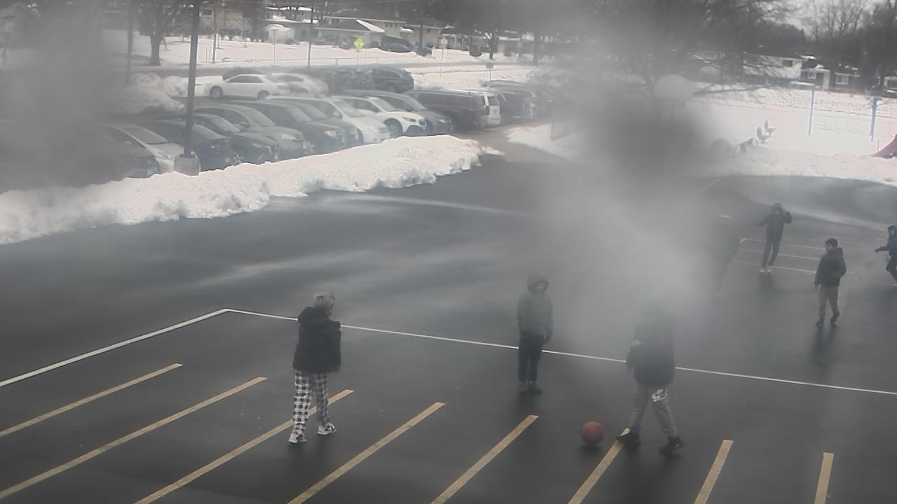 Thumbnail for current weather camera view from Terrace Elementary School in Des Plaines, Illinois