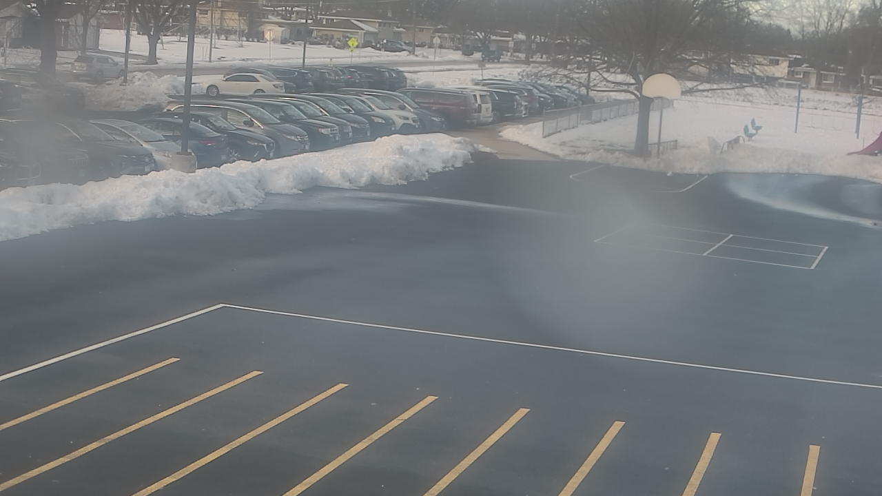 Thumbnail for current weather camera view from Terrace Elementary School in Des Plaines, Illinois