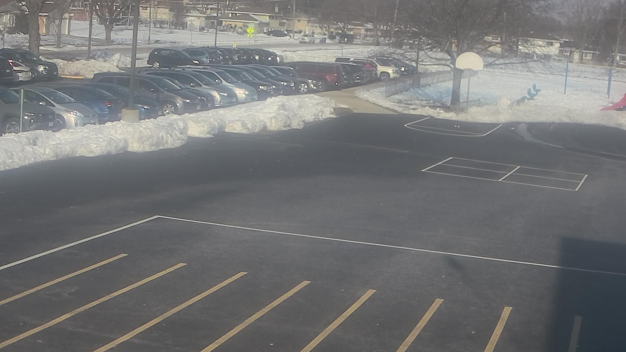 Thumbnail for current weather camera view from Terrace Elementary School in Des Plaines, Illinois