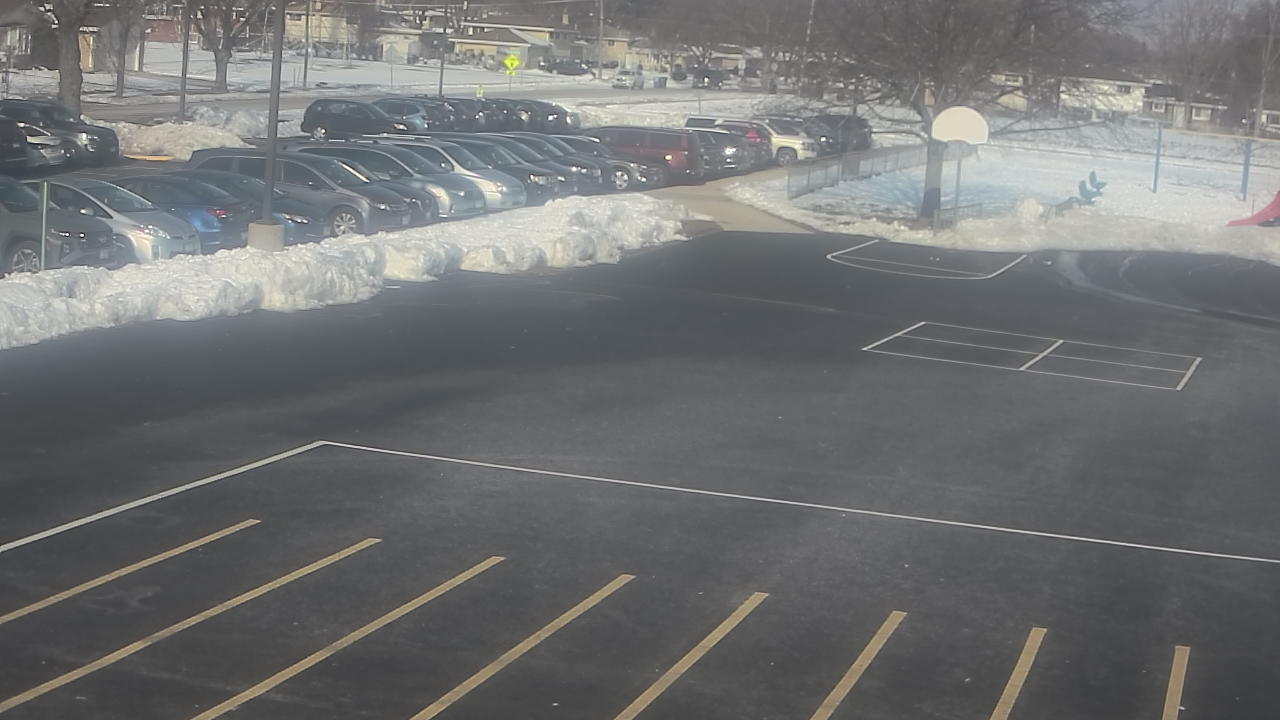 Thumbnail for current weather camera view from Terrace Elementary School in Des Plaines, Illinois