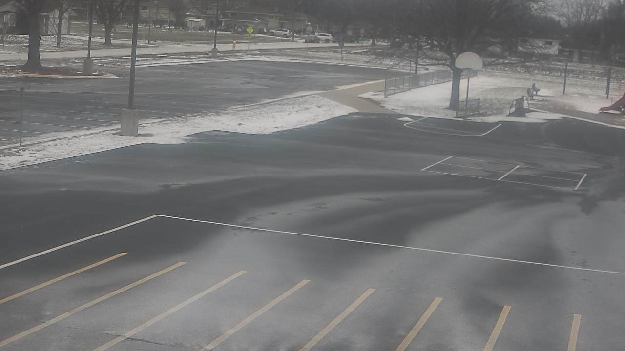 Thumbnail for current weather camera view from Terrace Elementary School in Des Plaines, Illinois