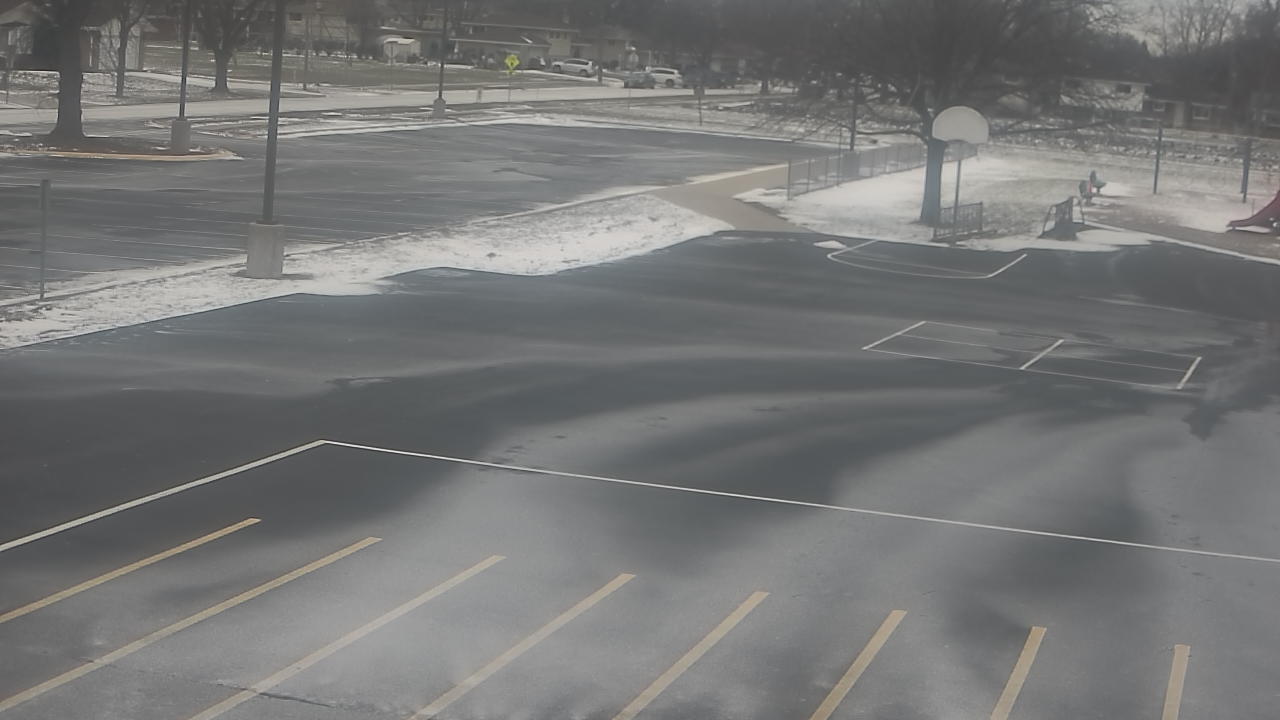 Thumbnail for current weather camera view from Terrace Elementary School in Des Plaines, Illinois