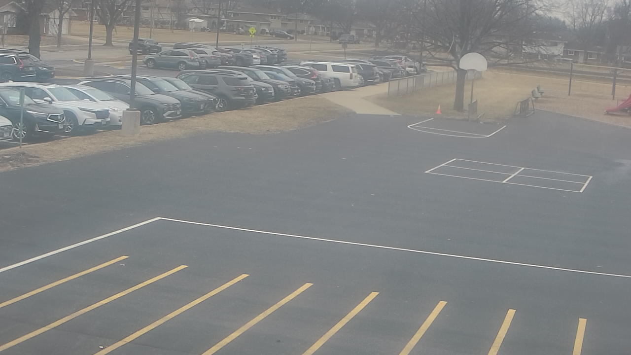 Thumbnail for current weather camera view from Terrace Elementary School in Des Plaines, Illinois