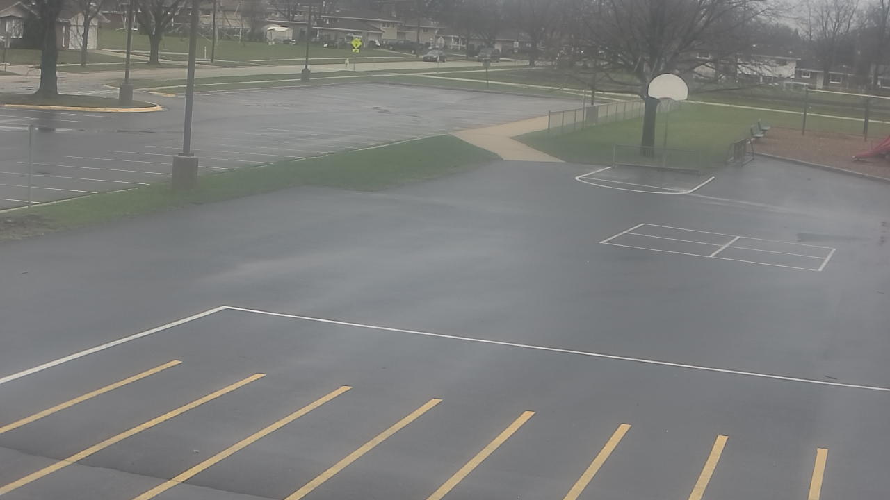 Thumbnail for current weather camera view from Terrace Elementary School in Des Plaines, Illinois