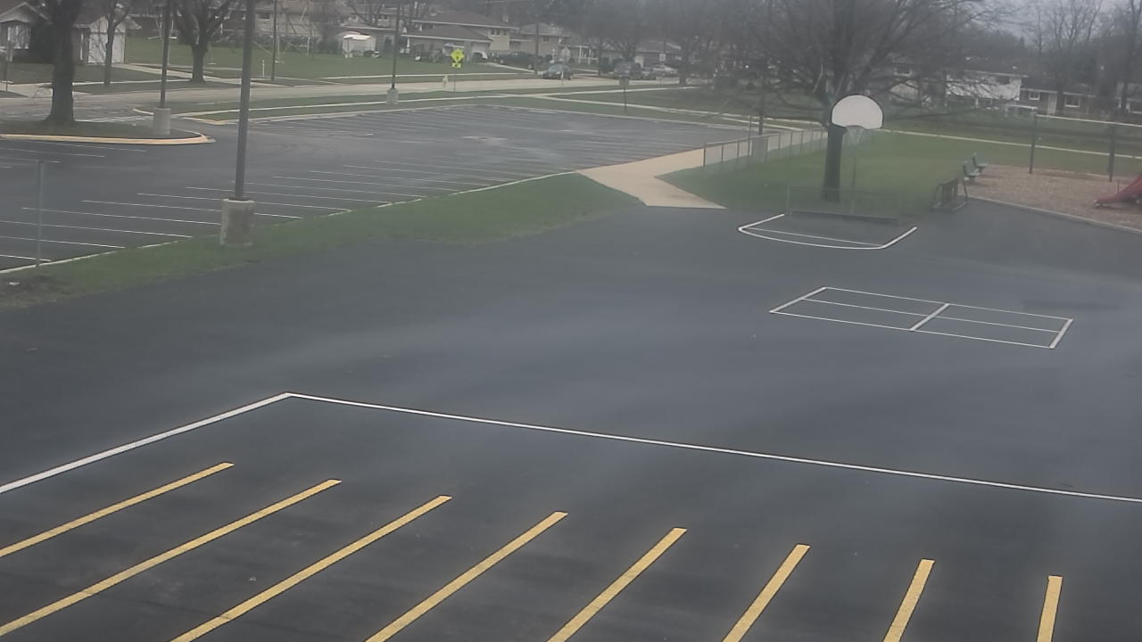 Thumbnail for current weather camera view from Terrace Elementary School in Des Plaines, Illinois