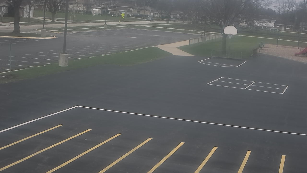 Thumbnail for current weather camera view from Terrace Elementary School in Des Plaines, Illinois