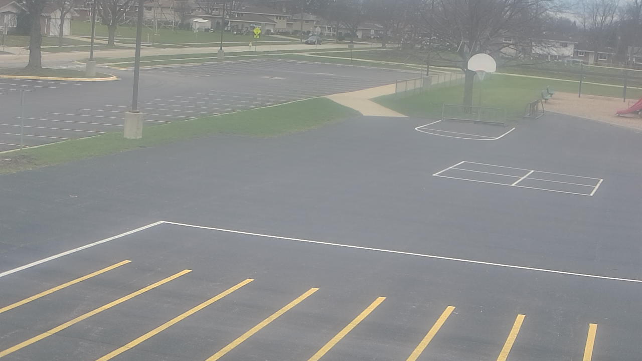 Thumbnail for current weather camera view from Terrace Elementary School in Des Plaines, Illinois