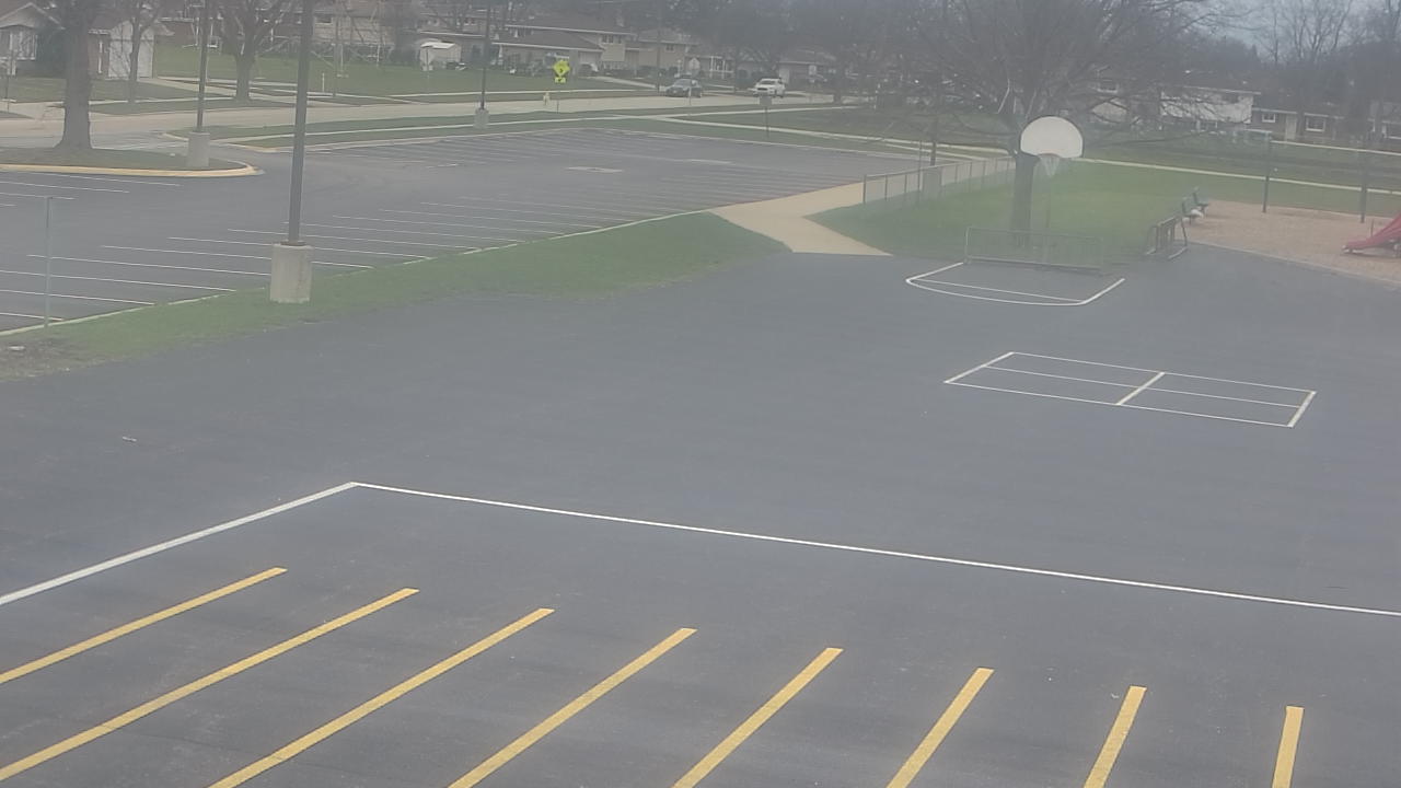 Thumbnail for current weather camera view from Terrace Elementary School in Des Plaines, Illinois