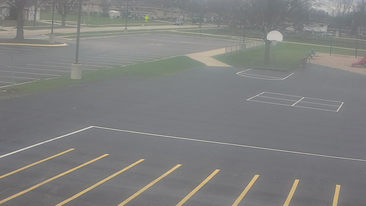 Thumbnail for current weather camera view from Terrace Elementary School in Des Plaines, Illinois