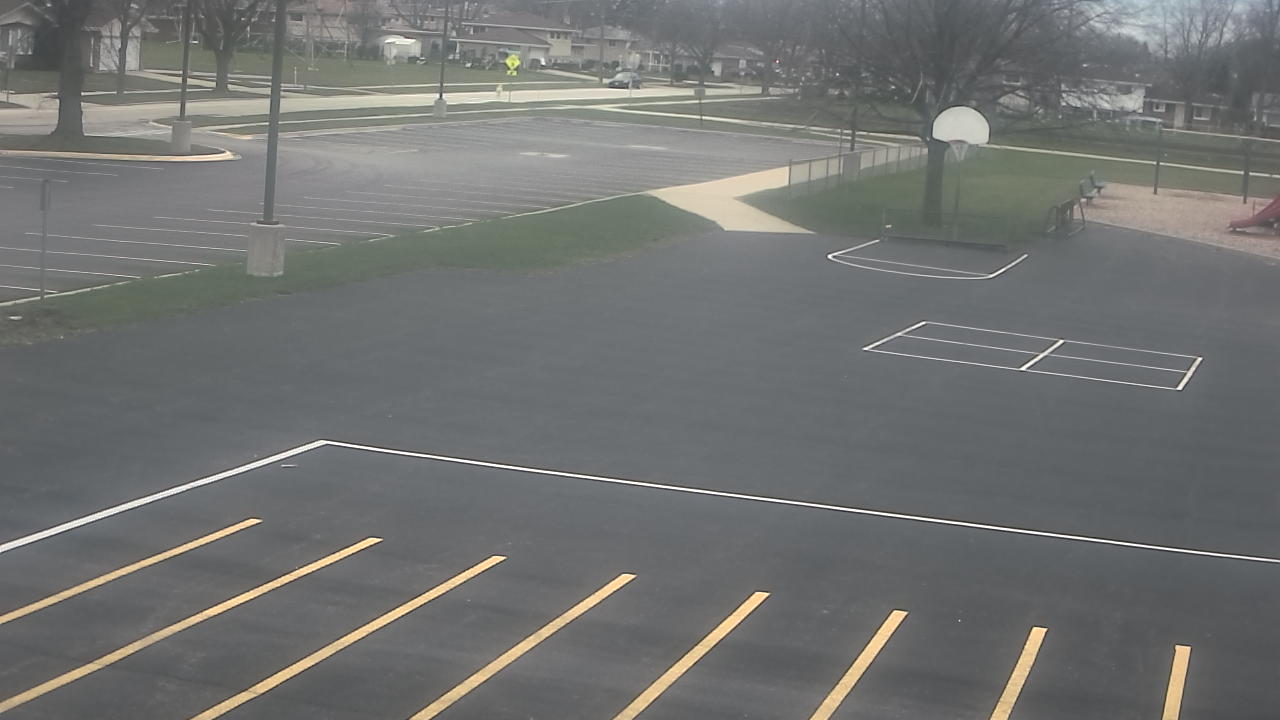 Thumbnail for current weather camera view from Terrace Elementary School in Des Plaines, Illinois