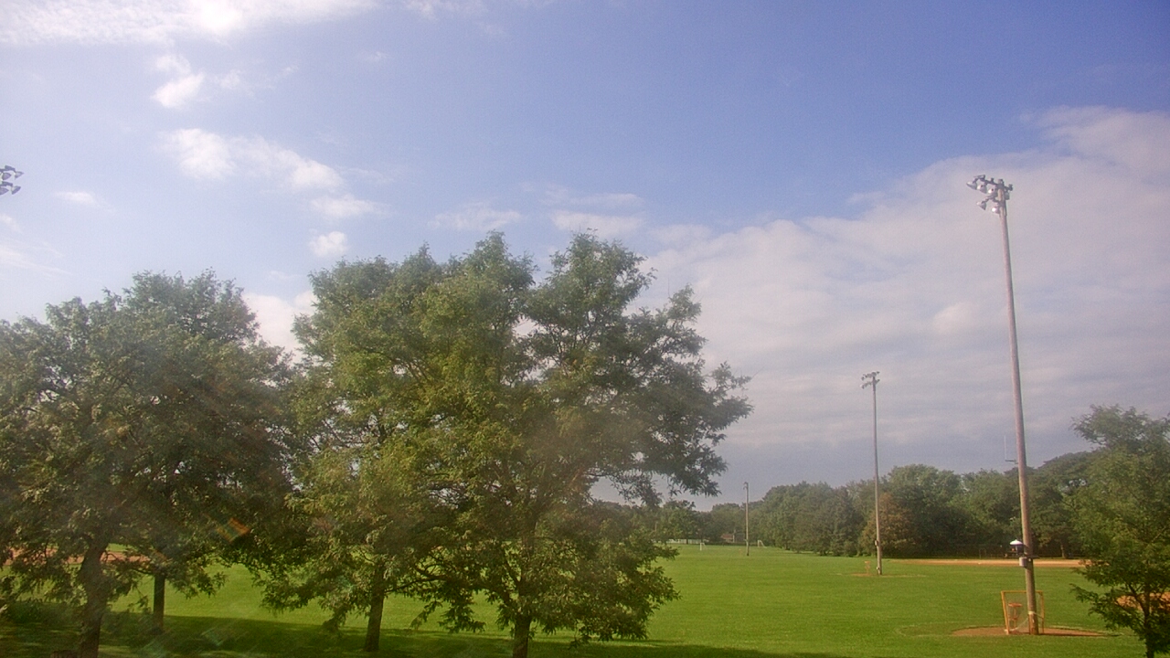 Thumbnail for current weather camera view from Caruso Middle School in Deerfield, Illinois