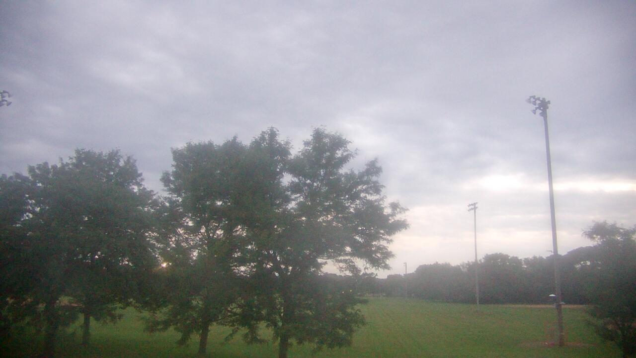 Thumbnail for current weather camera view from Caruso Middle School in Deerfield, Illinois