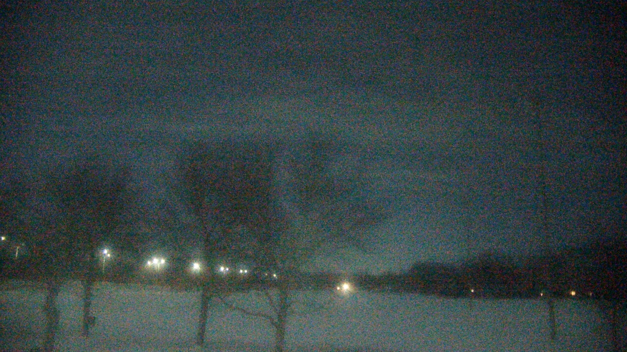 Thumbnail for current weather camera view from Caruso Middle School in Deerfield, Illinois