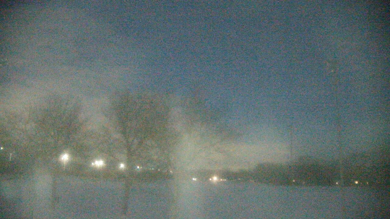 Thumbnail for current weather camera view from Caruso Middle School in Deerfield, Illinois