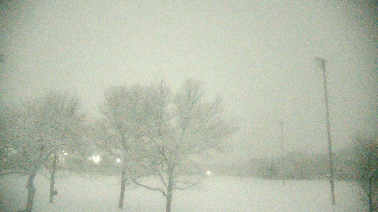 Thumbnail for current weather camera view from Caruso Middle School in Deerfield, Illinois