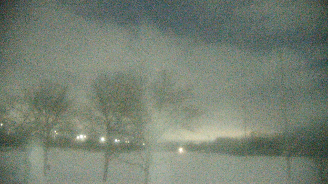 Thumbnail for current weather camera view from Caruso Middle School in Deerfield, Illinois