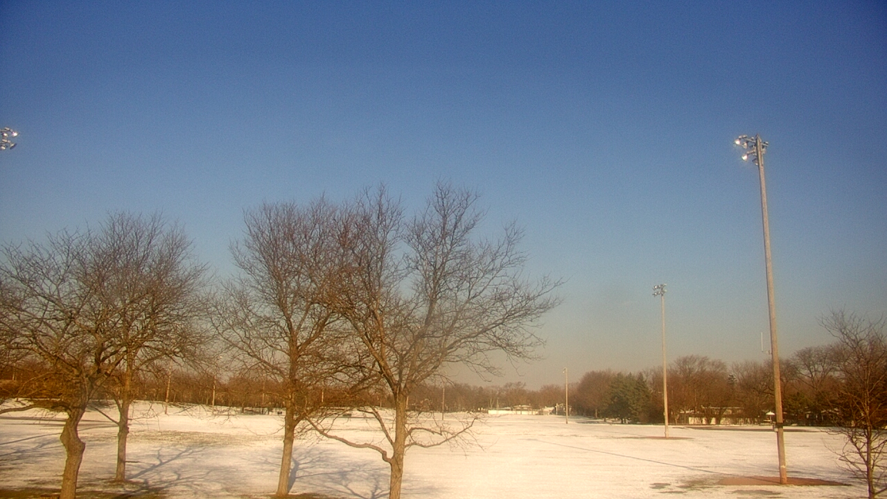 Thumbnail for current weather camera view from Caruso Middle School in Deerfield, Illinois
