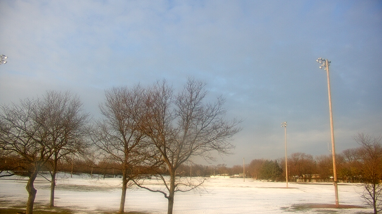 Thumbnail for current weather camera view from Caruso Middle School in Deerfield, Illinois
