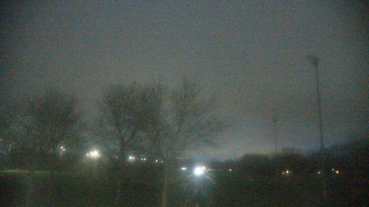 Thumbnail for current weather camera view from Caruso Middle School in Deerfield, Illinois