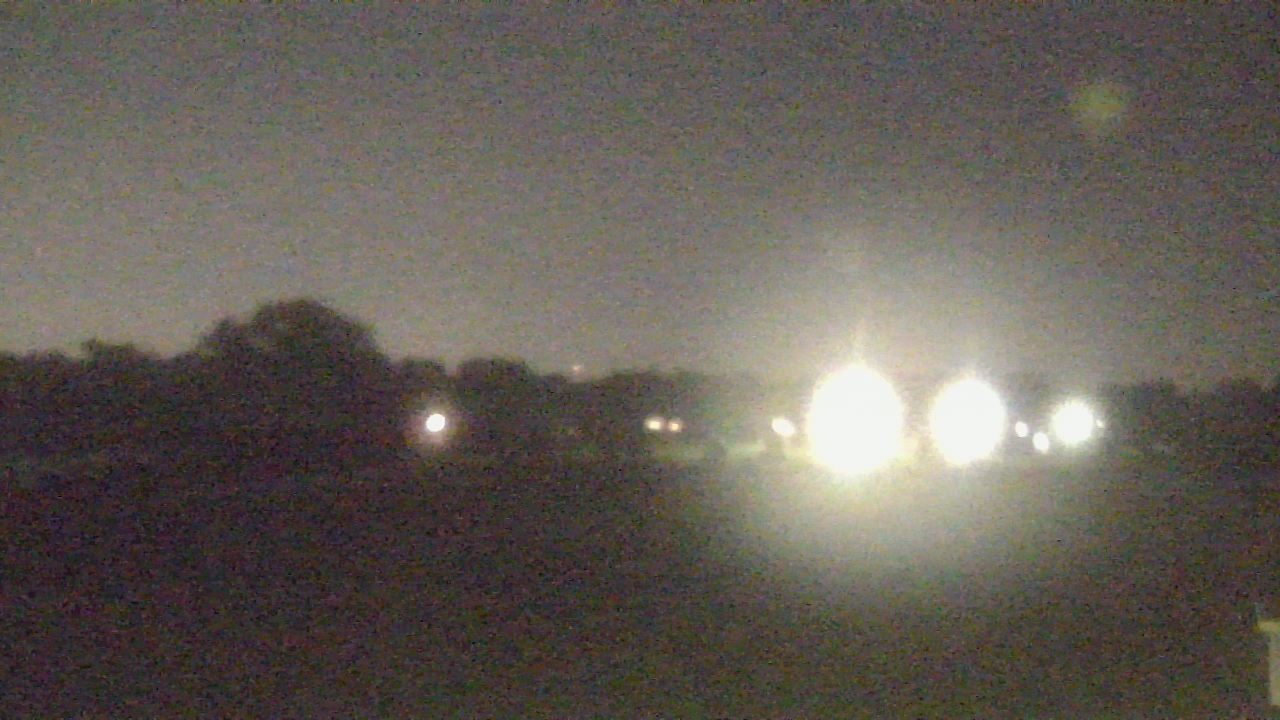 Thumbnail for current weather camera view from Shepard MS in Deerfield, Illinois