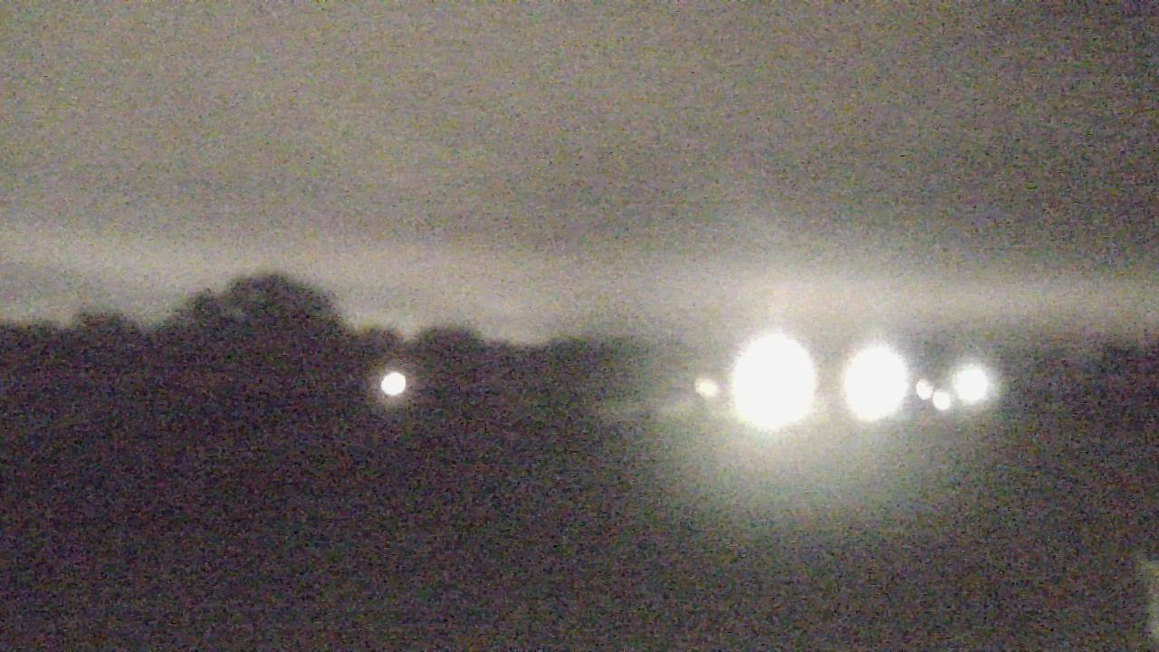 Thumbnail for current weather camera view from Shepard MS in Deerfield, Illinois