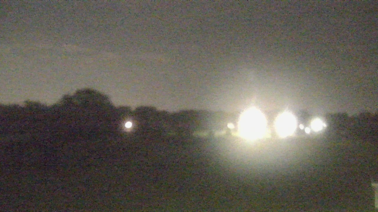 Thumbnail for current weather camera view from Shepard MS in Deerfield, Illinois