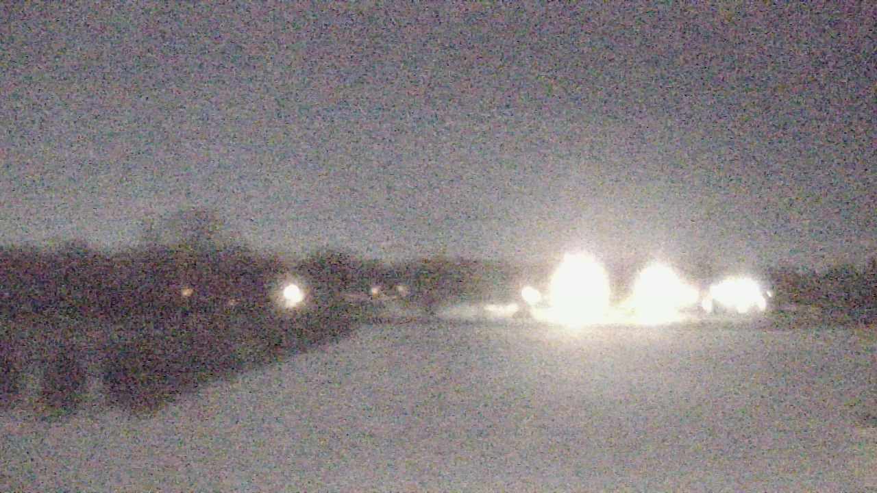 Thumbnail for current weather camera view from Shepard MS in Deerfield, Illinois