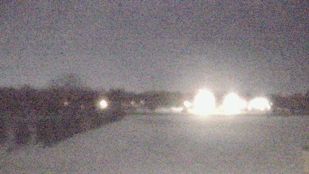 Thumbnail for current weather camera view from Shepard MS in Deerfield, Illinois