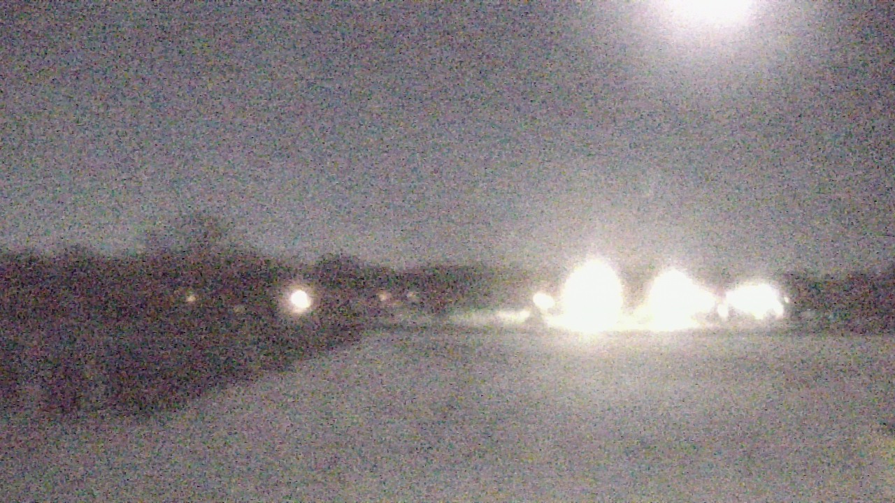 Thumbnail for current weather camera view from Shepard MS in Deerfield, Illinois