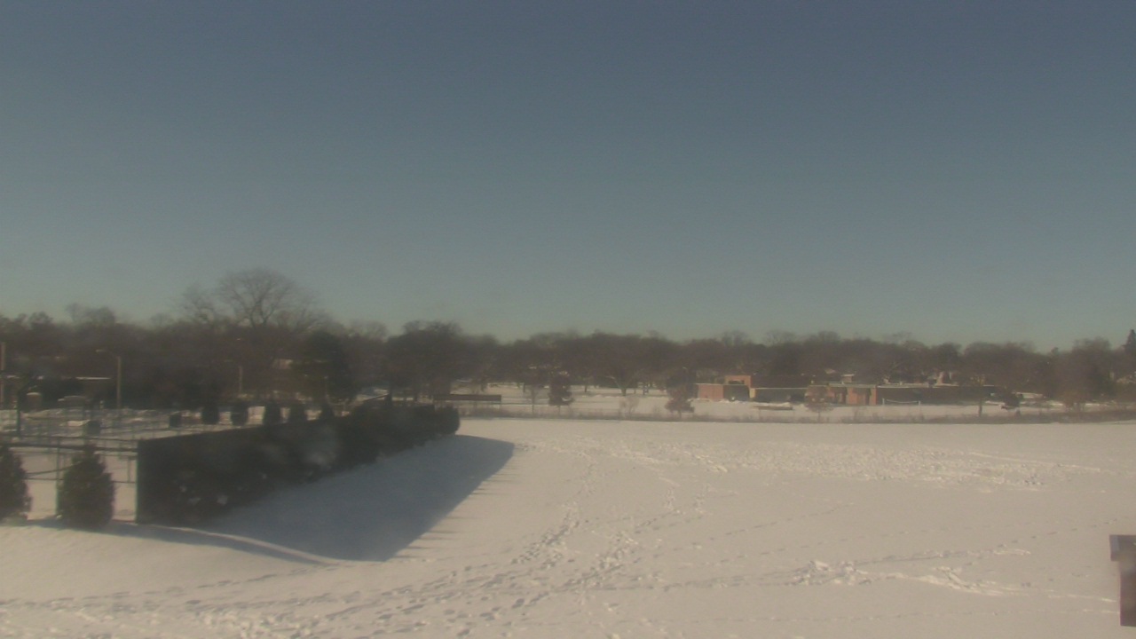 Thumbnail for current weather camera view from Shepard MS in Deerfield, Illinois