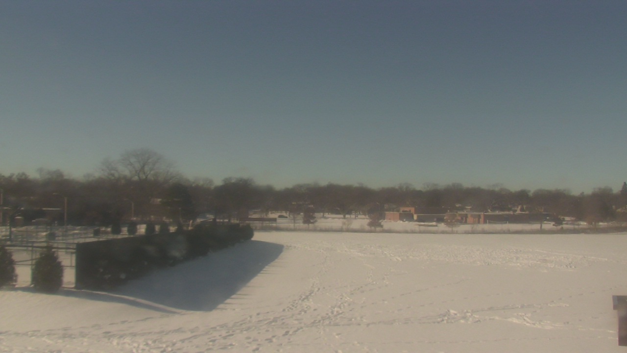 Thumbnail for current weather camera view from Shepard MS in Deerfield, Illinois