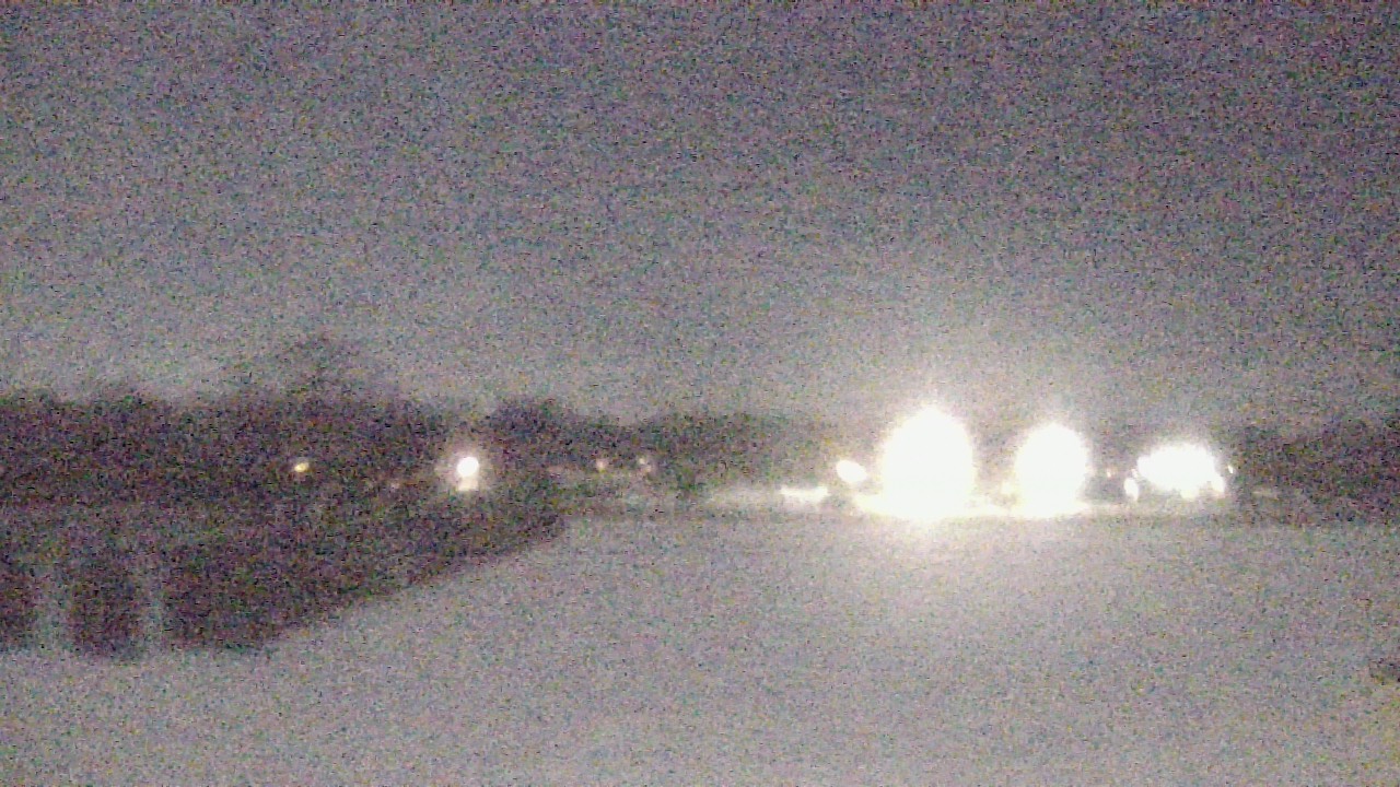 Thumbnail for current weather camera view from Shepard MS in Deerfield, Illinois