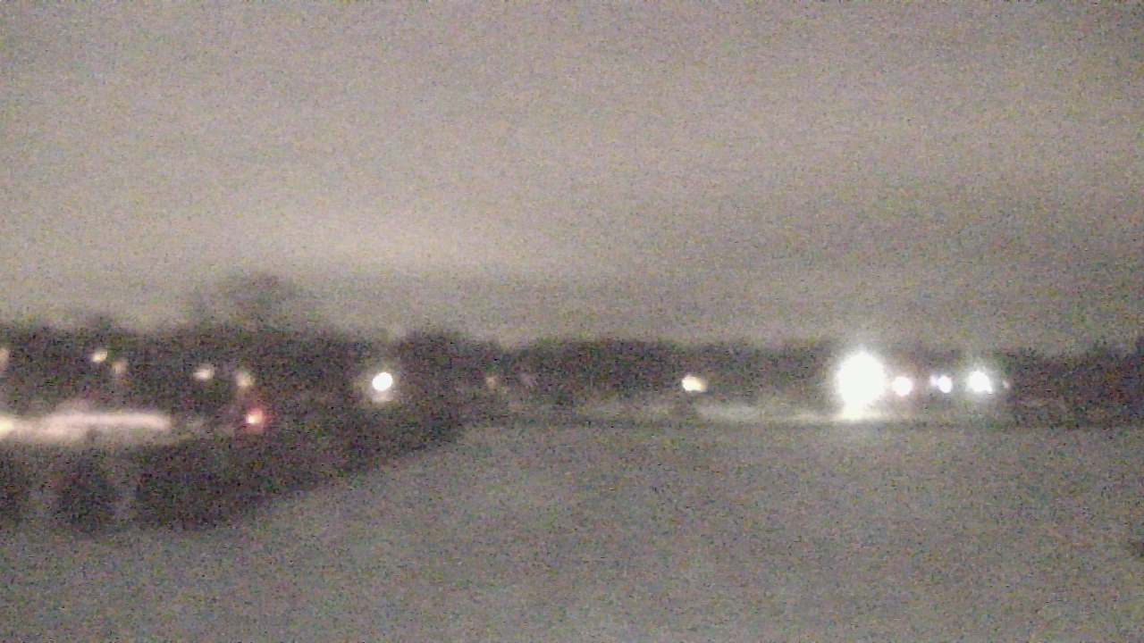 Thumbnail for current weather camera view from Shepard MS in Deerfield, Illinois