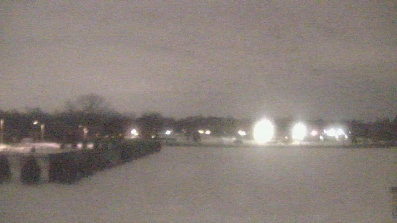 Thumbnail for current weather camera view from Shepard MS in Deerfield, Illinois