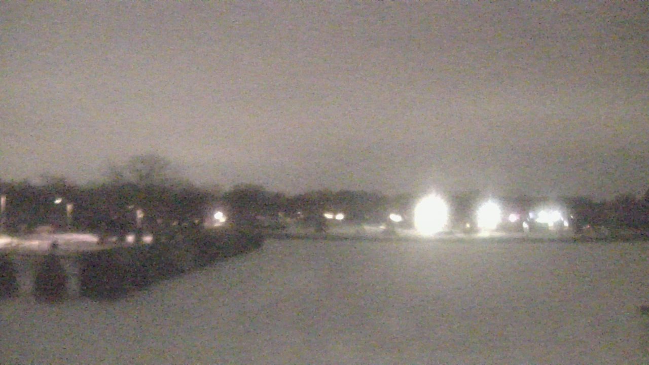 Thumbnail for current weather camera view from Shepard MS in Deerfield, Illinois