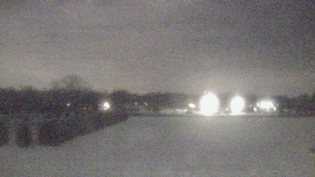 Thumbnail for current weather camera view from Shepard MS in Deerfield, Illinois