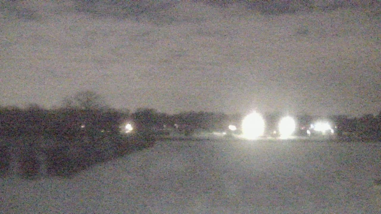Thumbnail for current weather camera view from Shepard MS in Deerfield, Illinois