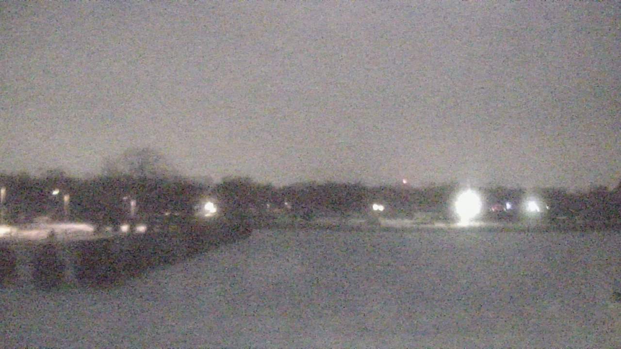 Thumbnail for current weather camera view from Shepard MS in Deerfield, Illinois