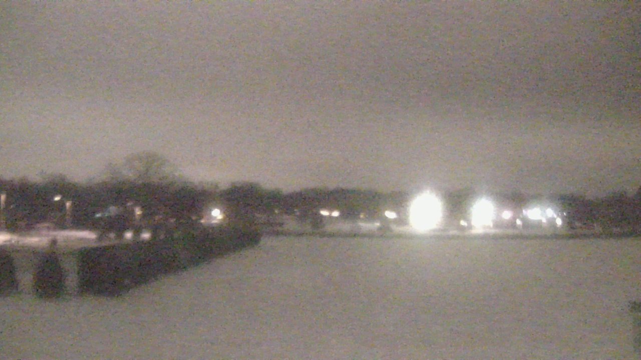 Thumbnail for current weather camera view from Shepard MS in Deerfield, Illinois