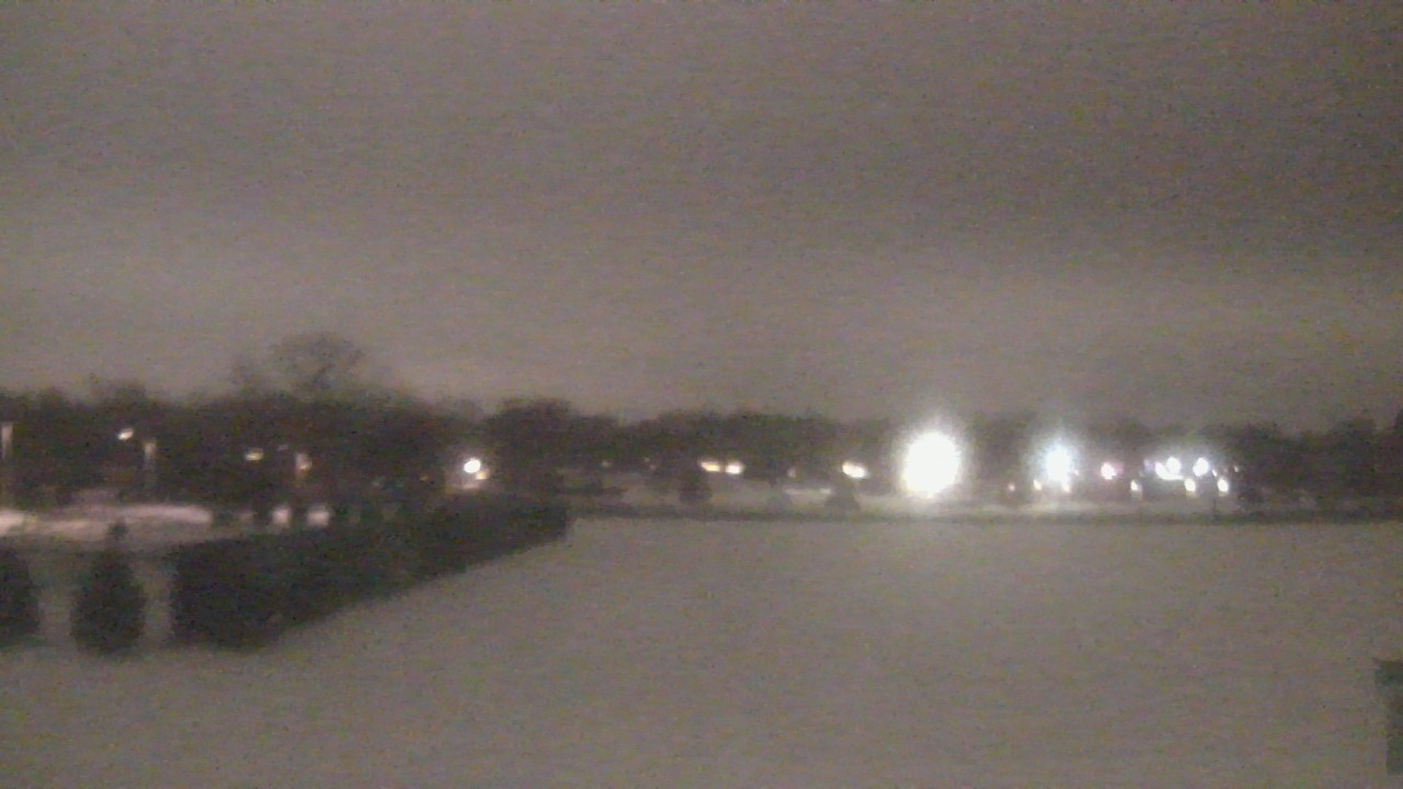Thumbnail for current weather camera view from Shepard MS in Deerfield, Illinois