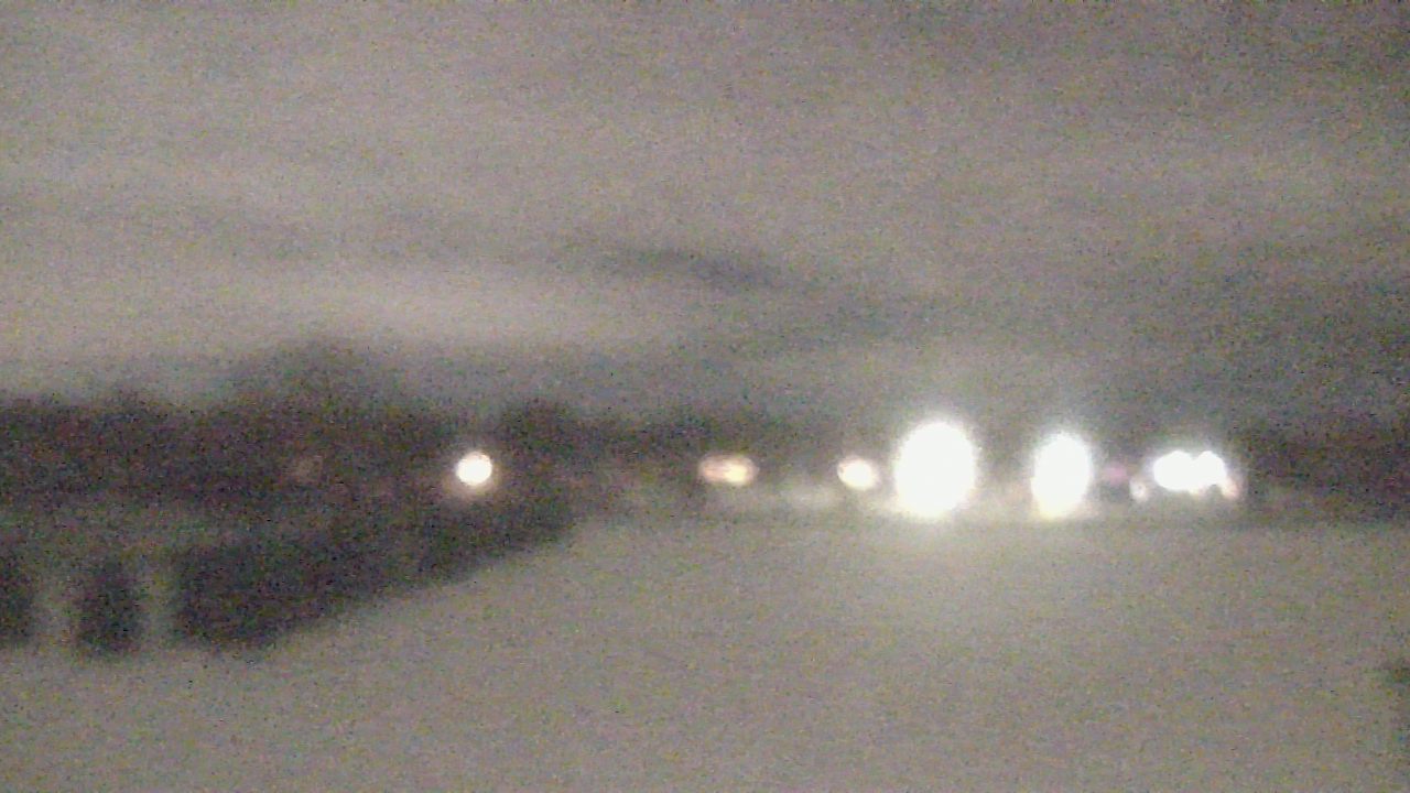 Thumbnail for current weather camera view from Shepard MS in Deerfield, Illinois