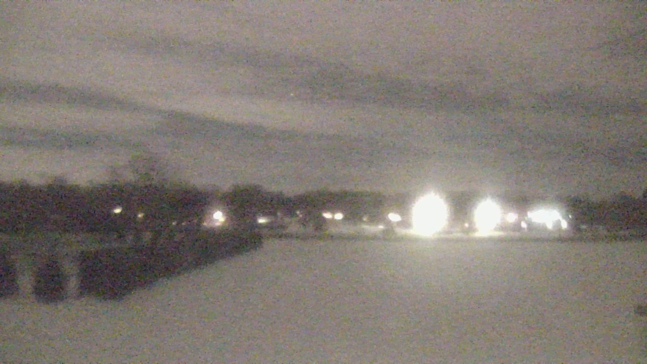 Thumbnail for current weather camera view from Shepard MS in Deerfield, Illinois