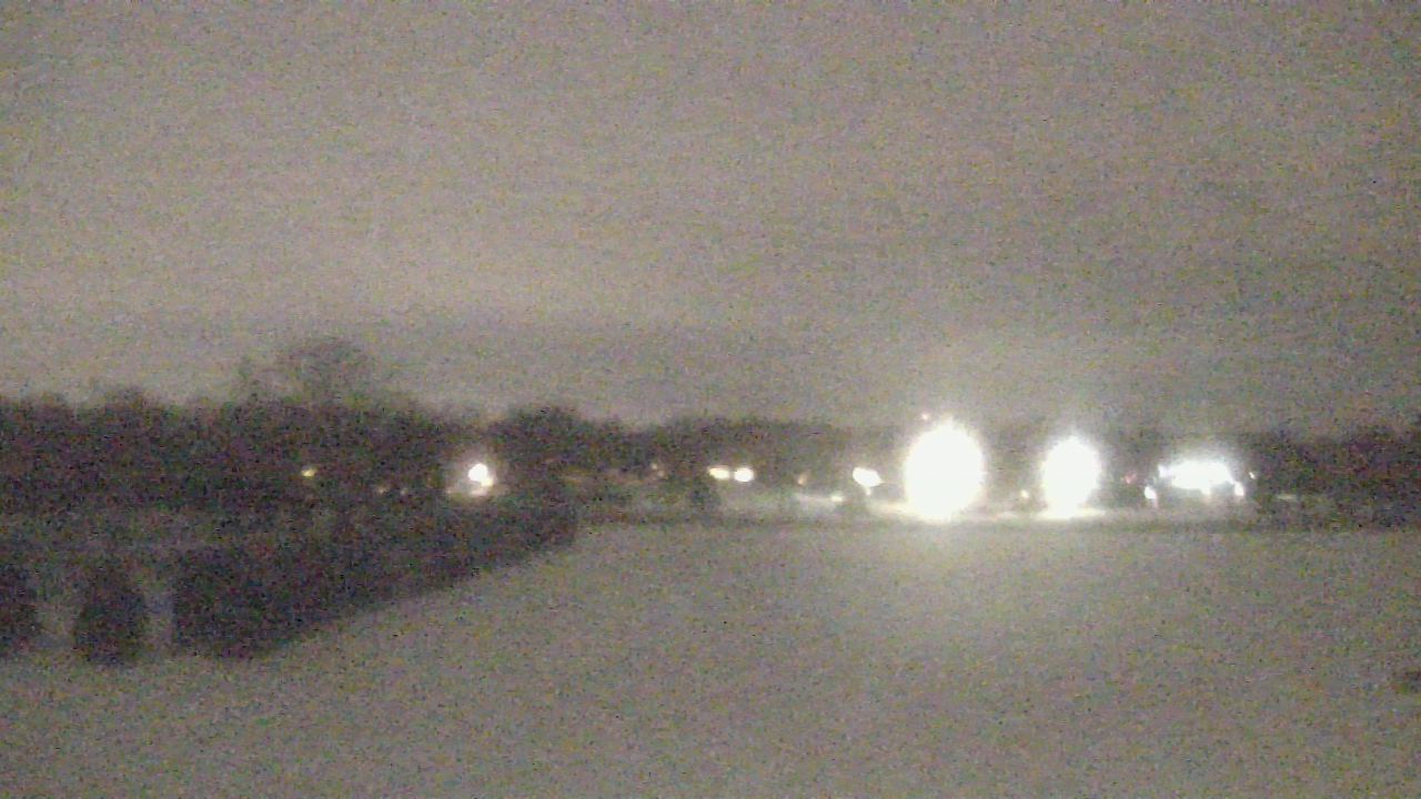 Thumbnail for current weather camera view from Shepard MS in Deerfield, Illinois
