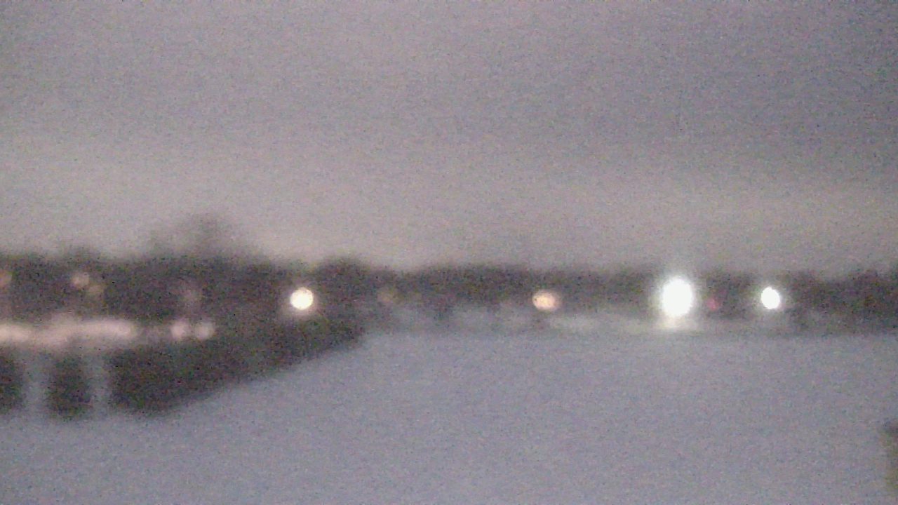 Thumbnail for current weather camera view from Shepard MS in Deerfield, Illinois