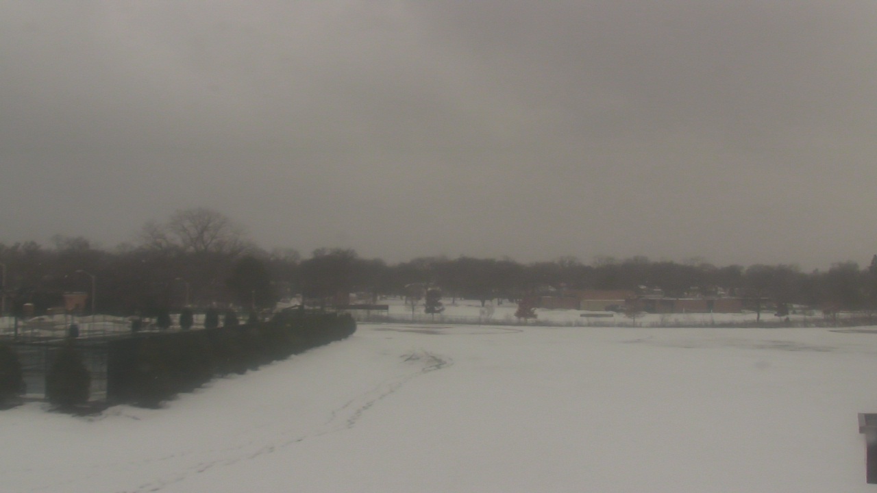 Thumbnail for current weather camera view from Shepard MS in Deerfield, Illinois
