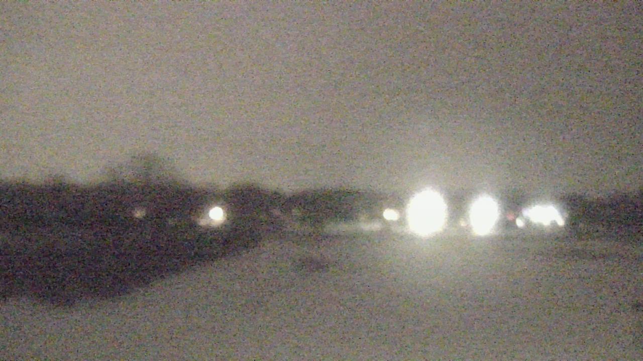 Thumbnail for current weather camera view from Shepard MS in Deerfield, Illinois