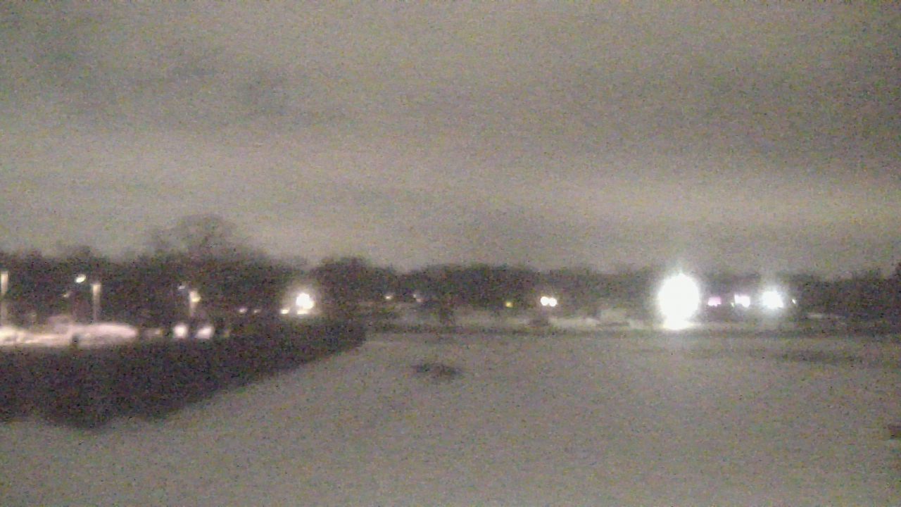 Thumbnail for current weather camera view from Shepard MS in Deerfield, Illinois